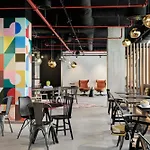Szálloda Moxy Lisboa 3*