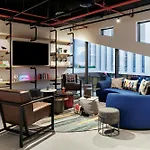 Szálloda Moxy Lisboa