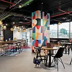 Szálloda Moxy Lisboa 3*