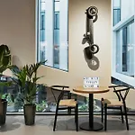 Ξενοδοχείο Moxy Lisboa 3*