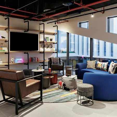 Готель Moxy Lisboa