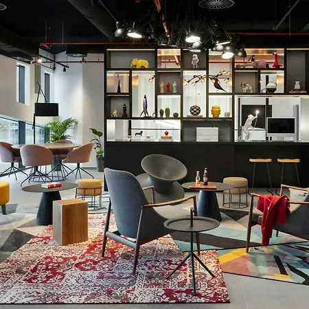 Moxy Lisboa 3* 알프라기다